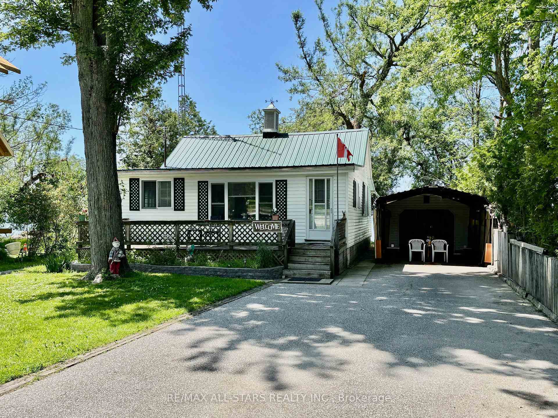 Property Photo: 2644 Lakeshore Drive ON L0K 1B0