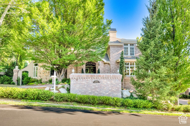 Property Photo:  2058 E Oak Manor Dr  UT 84092 