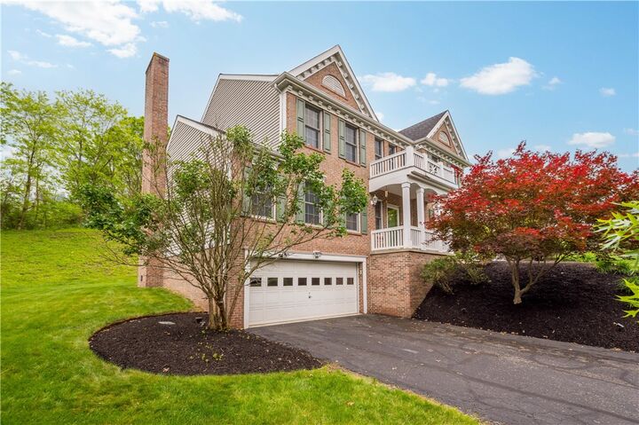 Property Photo: 3001 Willowbrook Drive PA 15017