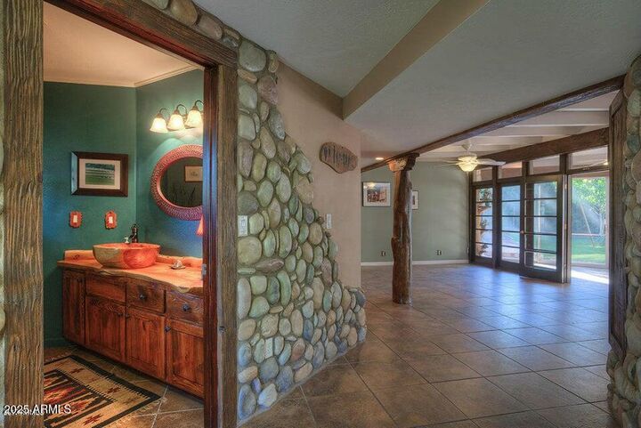 Property Photo: 294 S Jefferson Street AZ 85390