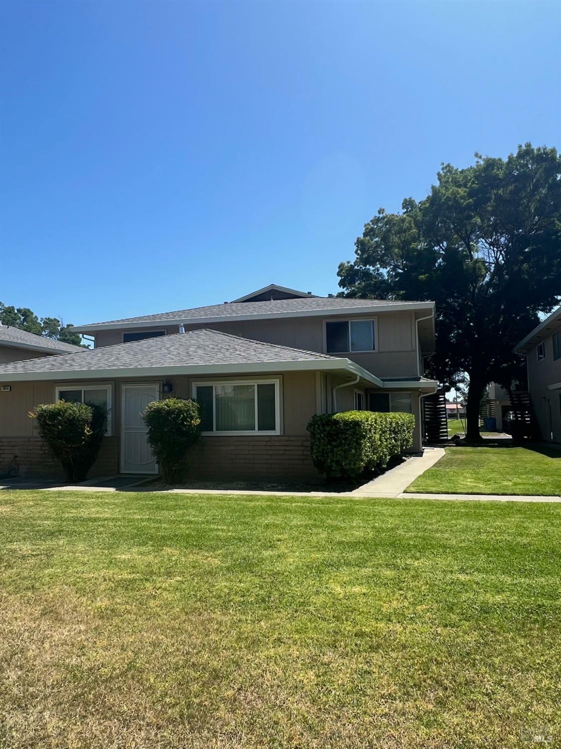 1950 Duxburry Lane 2  Vacaville CA 95687 photo
