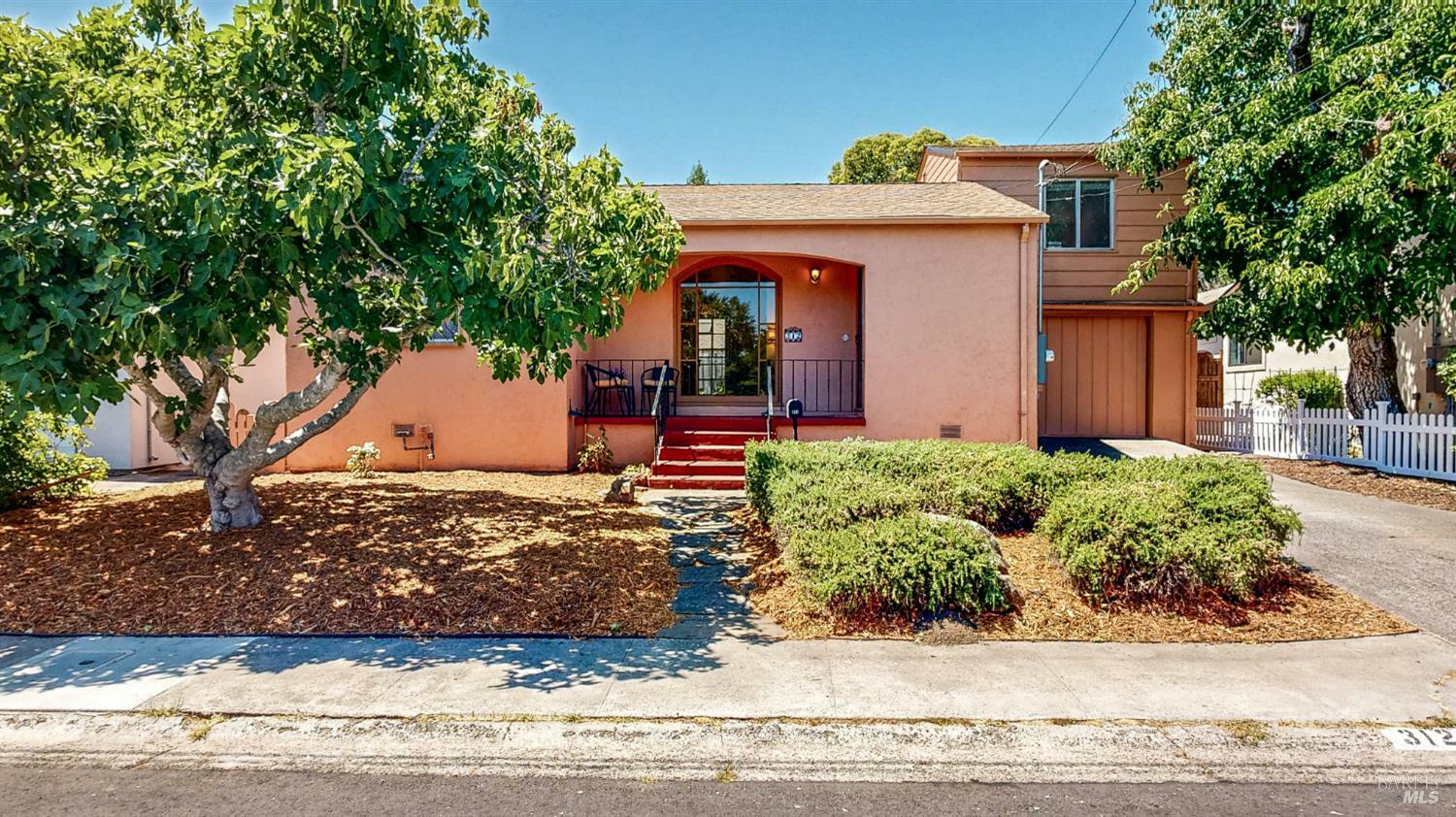 Property Photo:  312 12th Street  CA 94954 