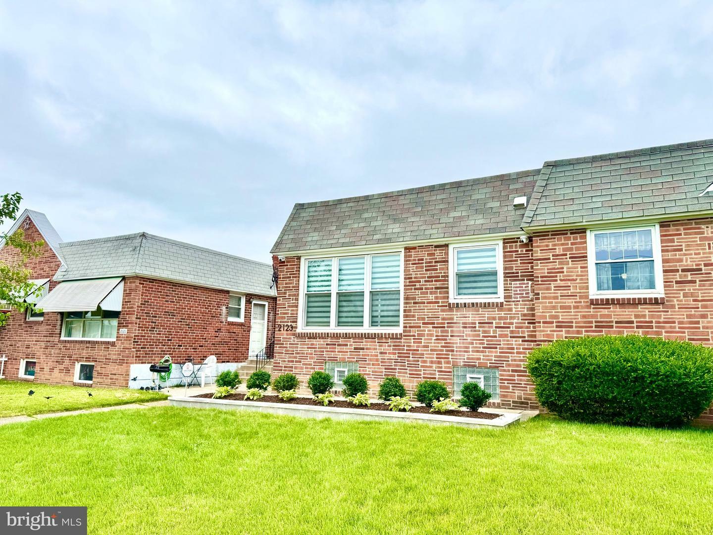 Property Photo: 2123 Faunce Street PA 19152