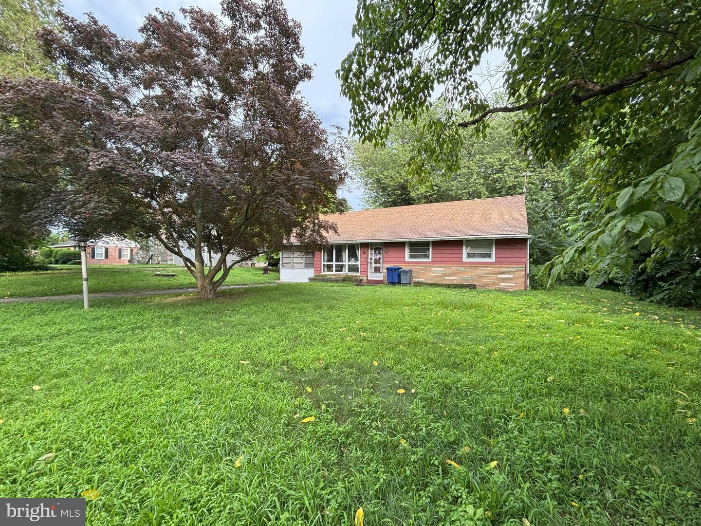 Property Photo:  29 Granite Avenue  NJ 08054 