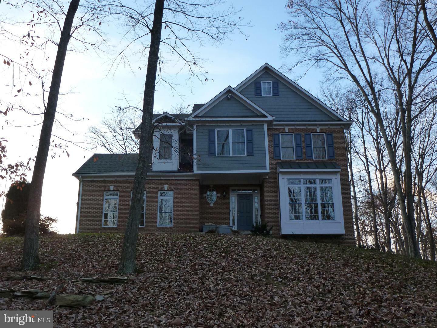Property Photo: 19033 Otley Road VA 20132