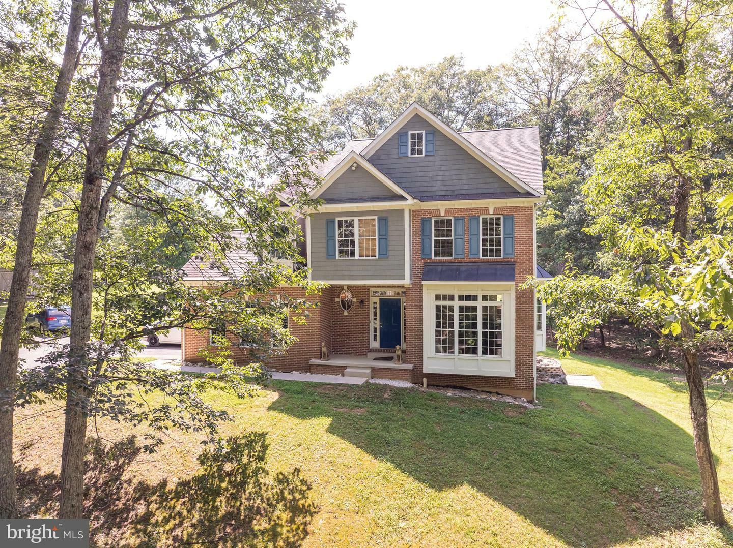 Property Photo: 19033 Otley Road VA 20132