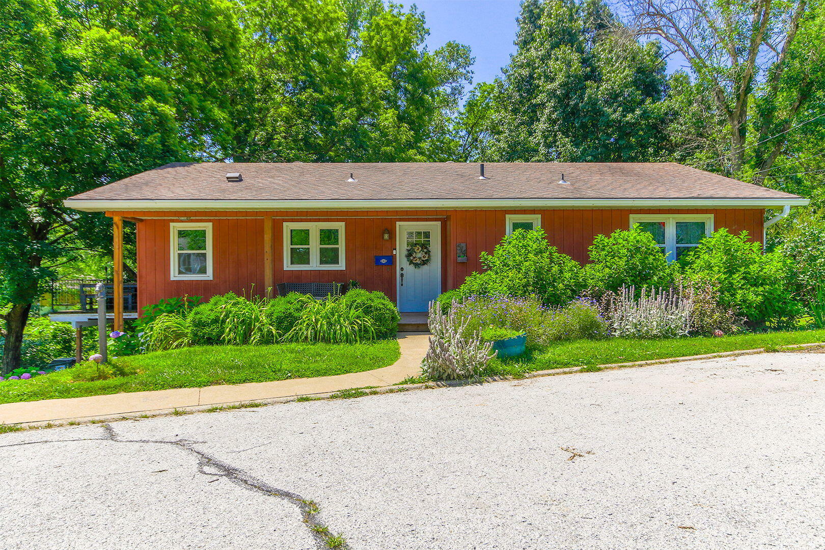 Property Photo: 514 Park Ave MO 65233