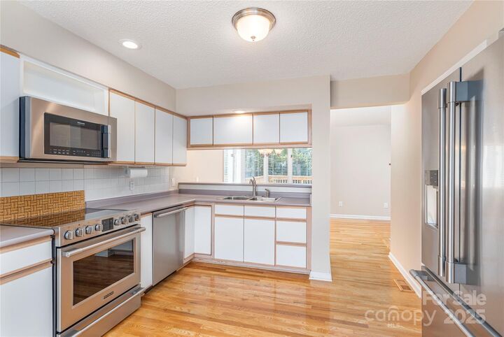 Property Photo:  2 New Cross South S  NC 28805 