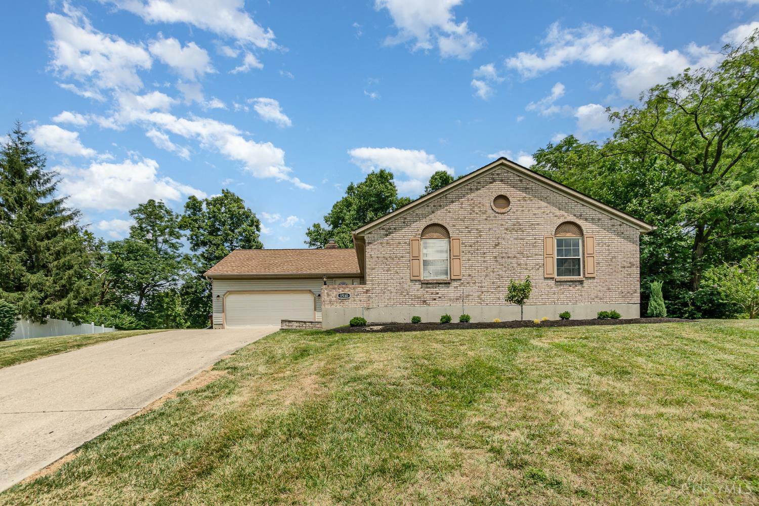 Property Photo: 1530 Ottercreek Drive OH 45240