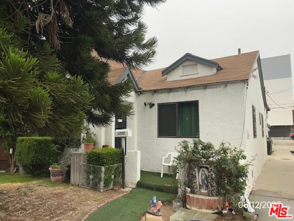 Property Photo: 3555 Siskiyou St CA 90023