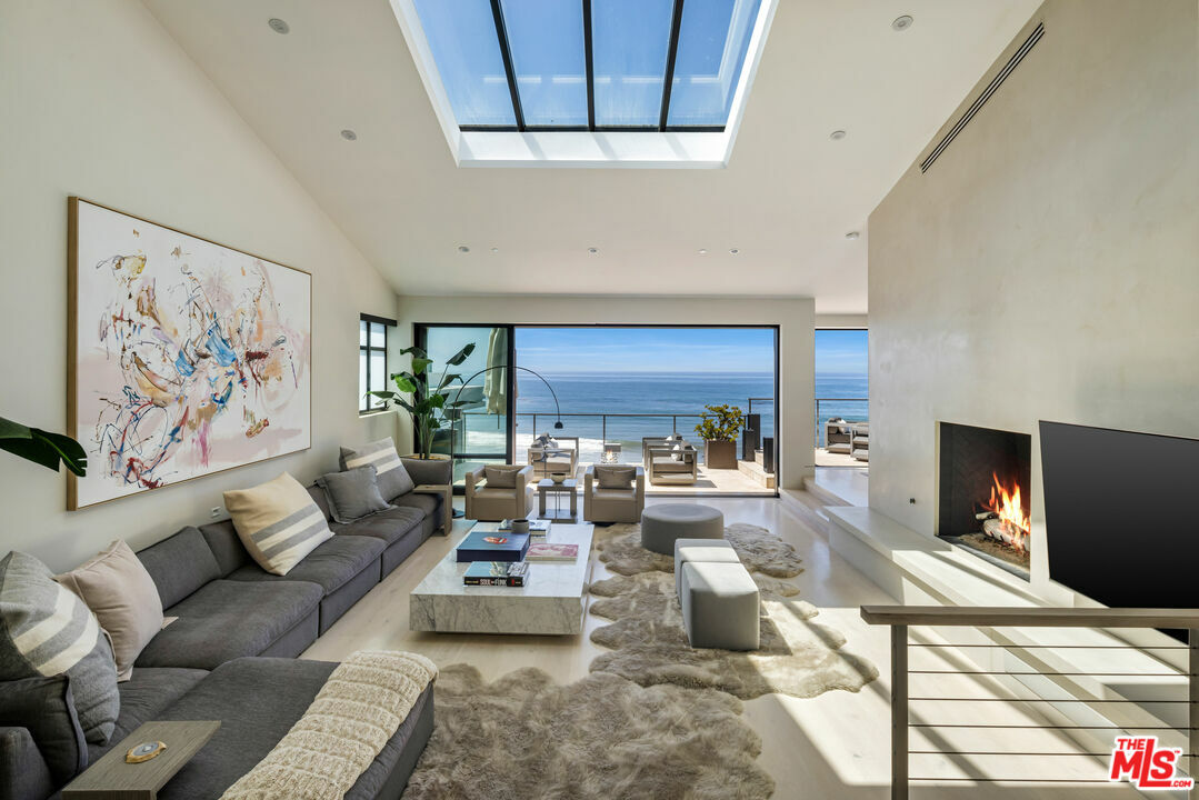 31504 Victoria Point Rd  Malibu CA 90265 photo