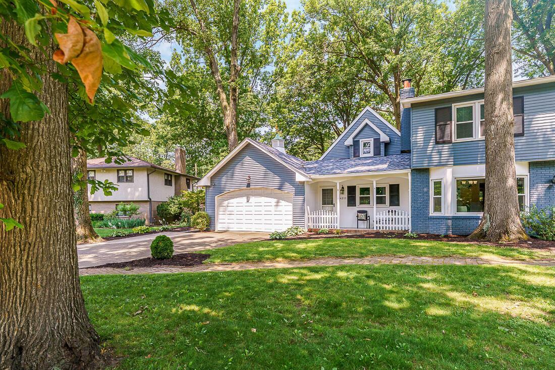 Property Photo: 4211 Woodbridge Road OH 43220