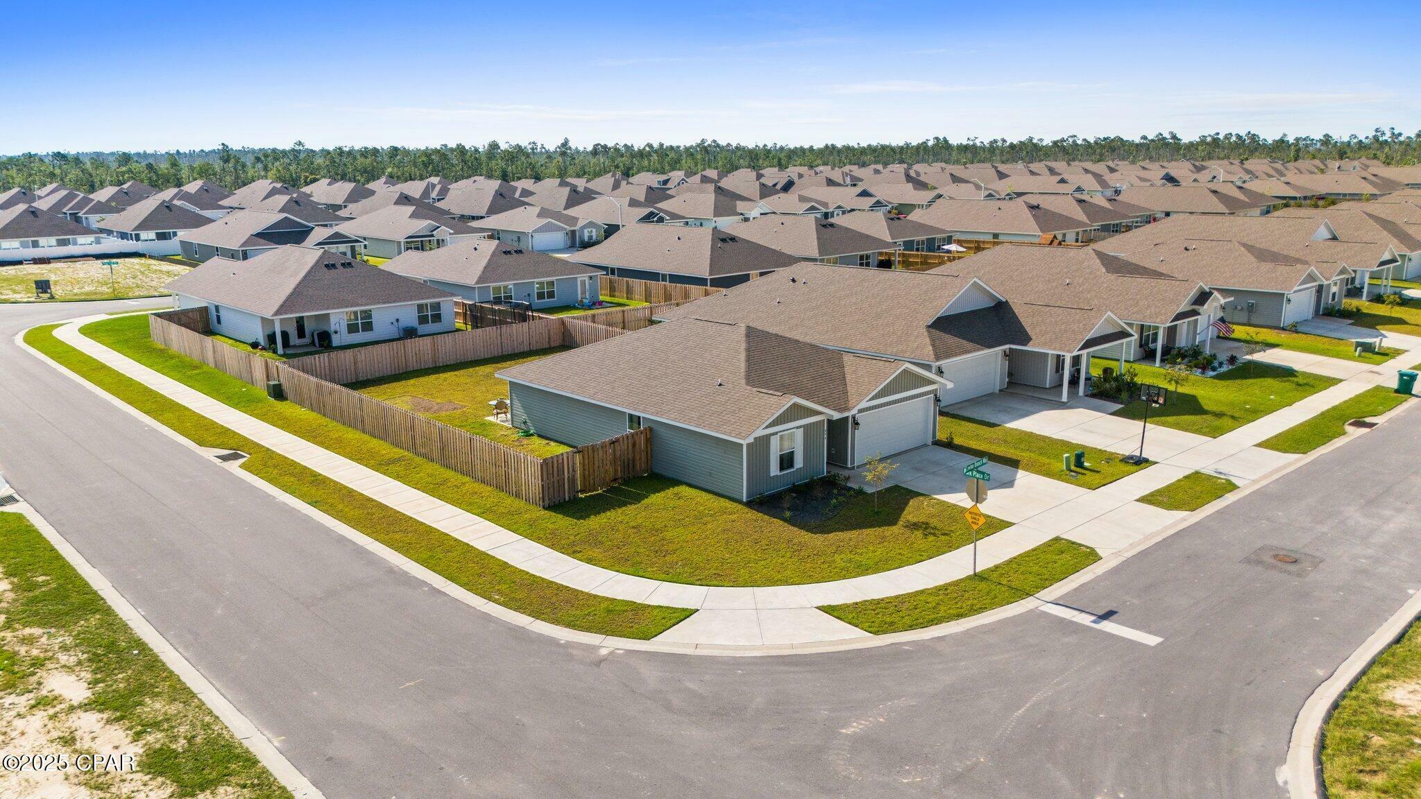Property Photo: 294 Lawton Branch Way FL 32404