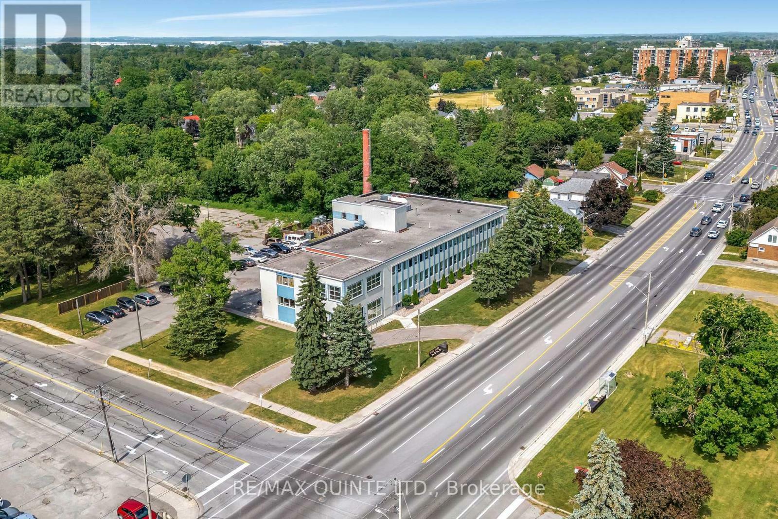 228 Dundas Street East  Belleville (Belleville Ward) ON K8N 1E4 photo