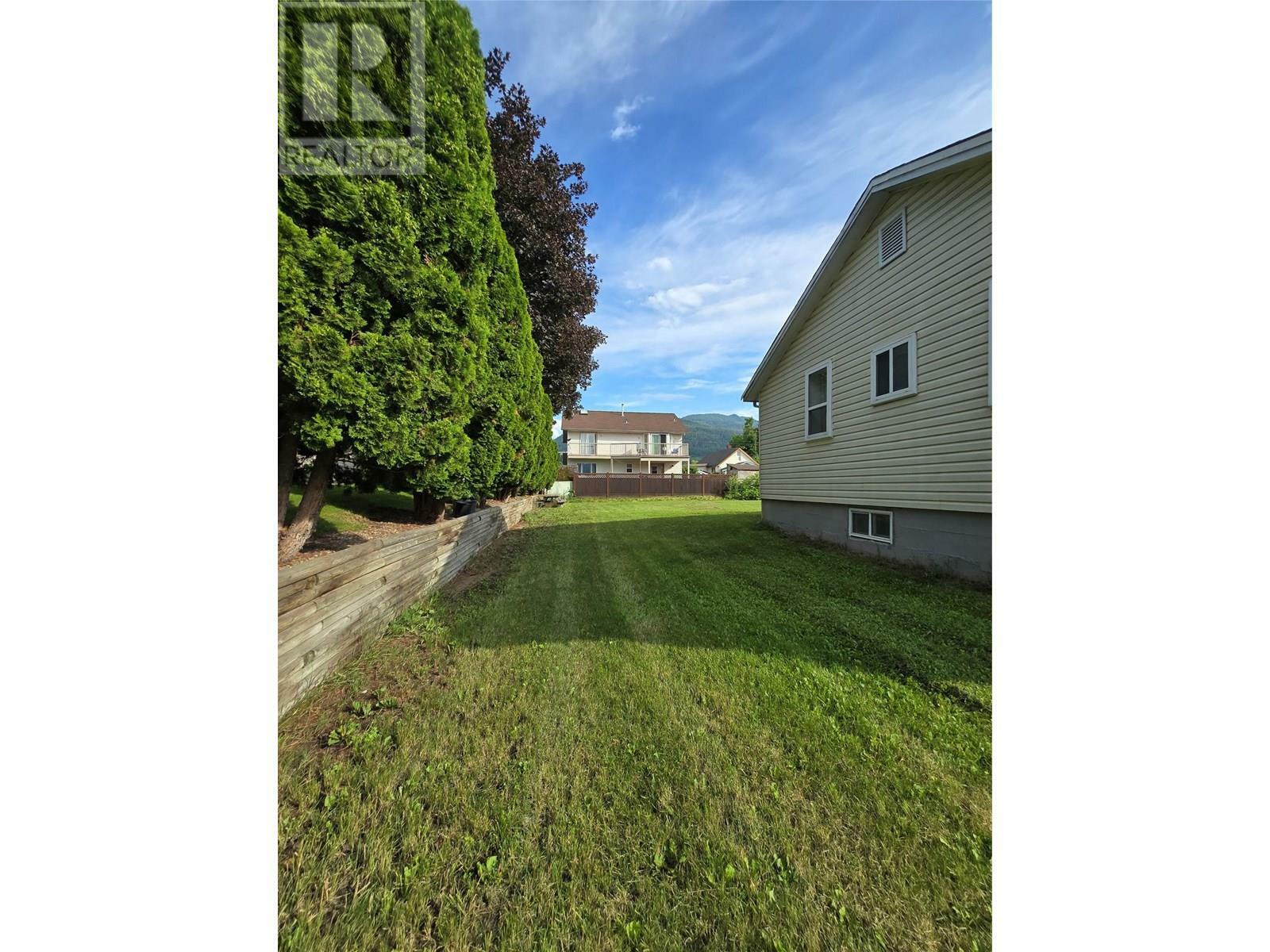 Property Photo: 221 Beatty Avenue Northwest BC V1E 4M9