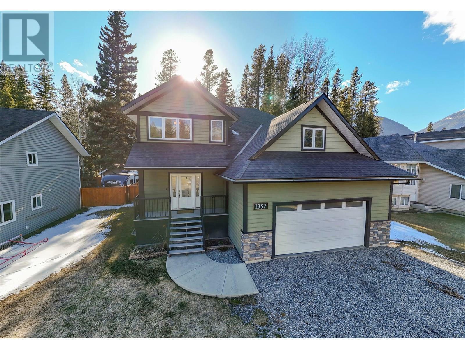 Property Photo: 1357 Cypress Drive BC V0B 2G2
