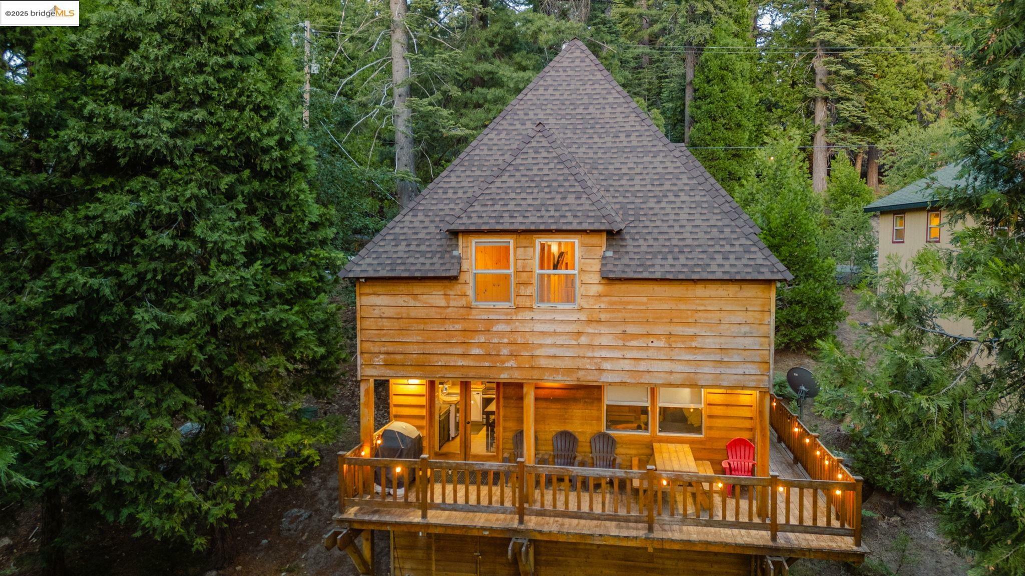 Property Photo: 27066 Summerhill Dr CA 95375
