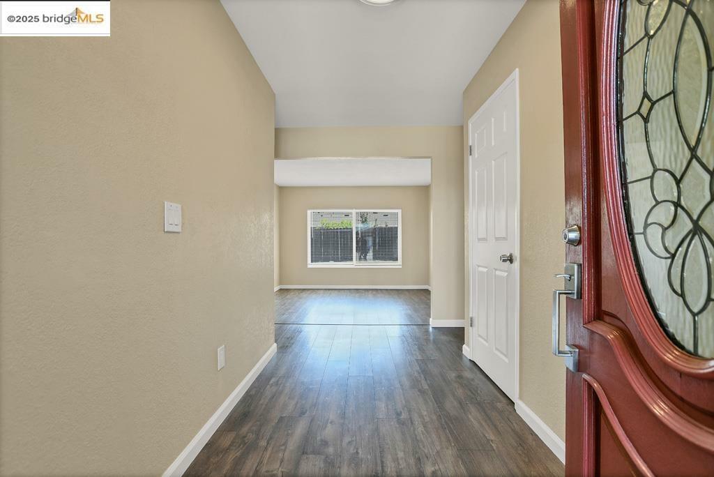 Property Photo: 15 Atherton Cir CA 94565