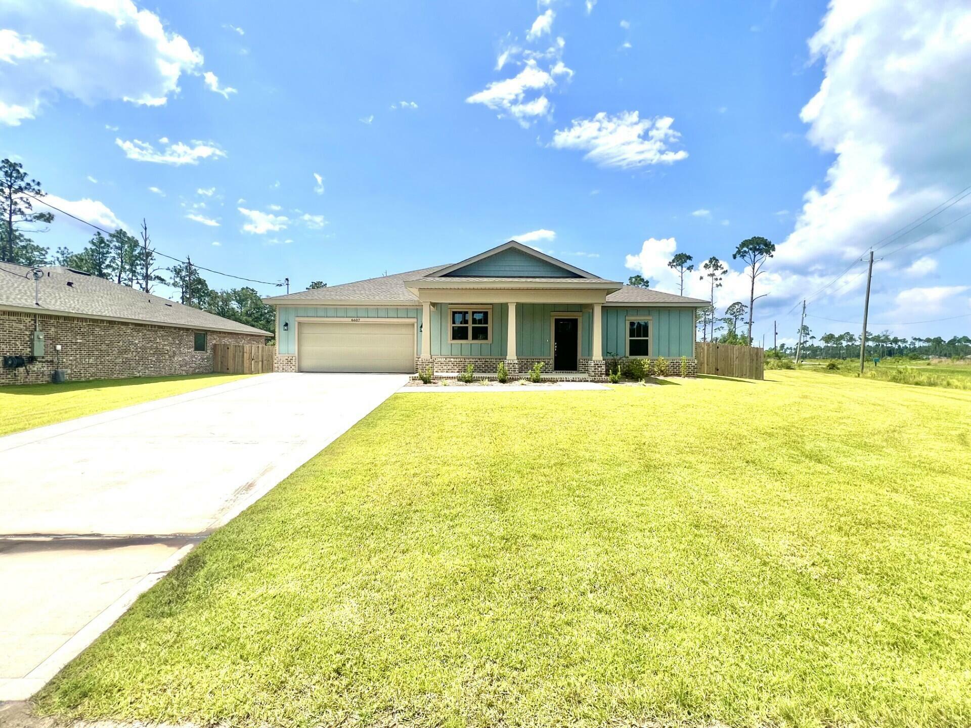 Property Photo: 6607 Rocky Shores Road FL 32583