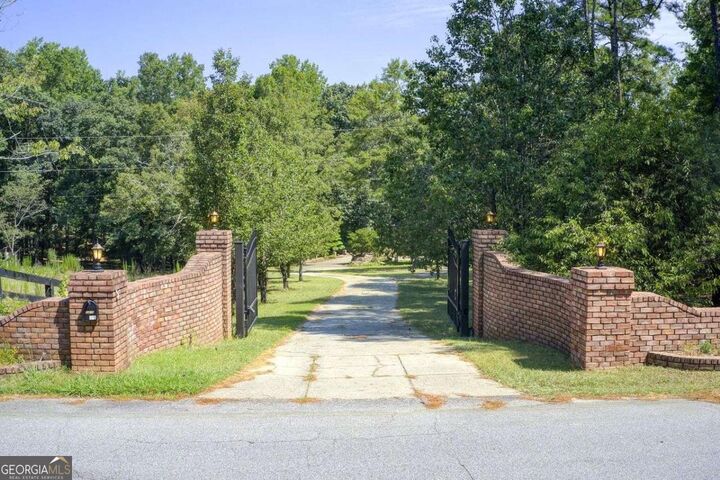 Property Photo:  1350 Whitley Road  GA 30019 