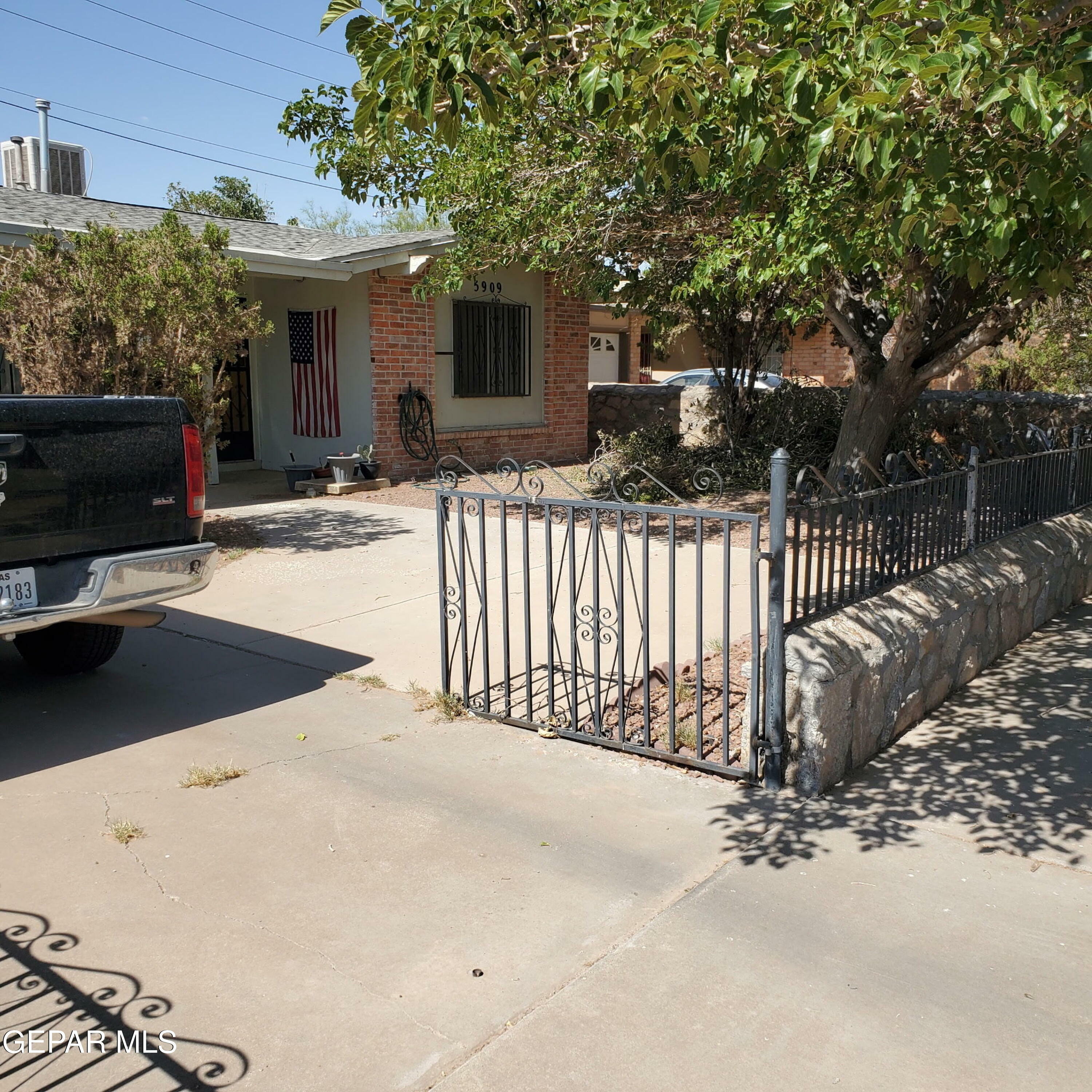 5909 Midas Avenue  El Paso TX 79924 photo