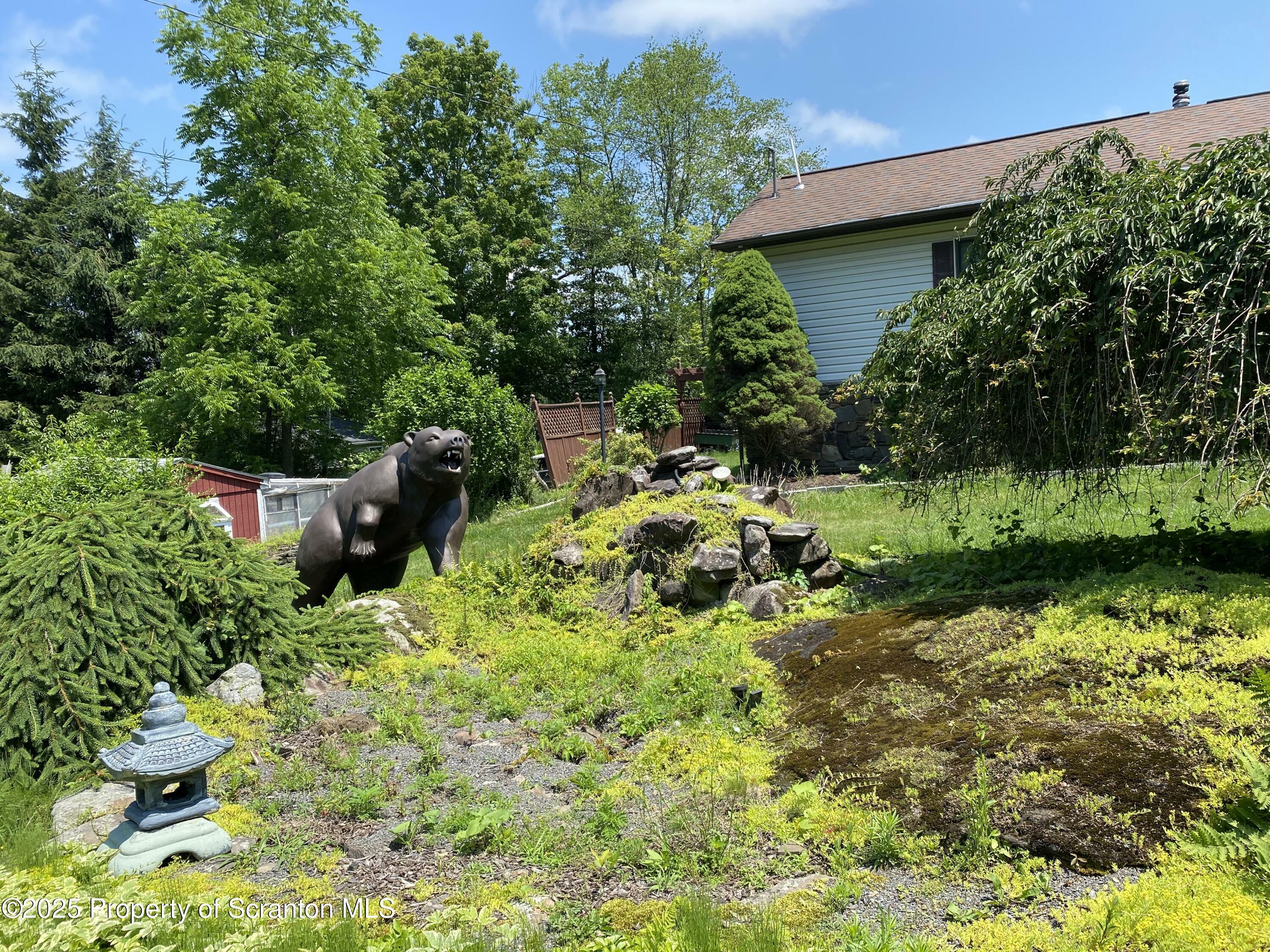 Property Photo:  21 Sunrise Boulevard  PA 18436 