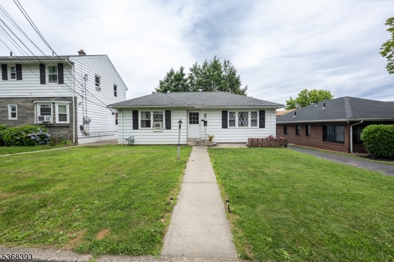 7 Clark St  Lodi Boro NJ 07644 photo