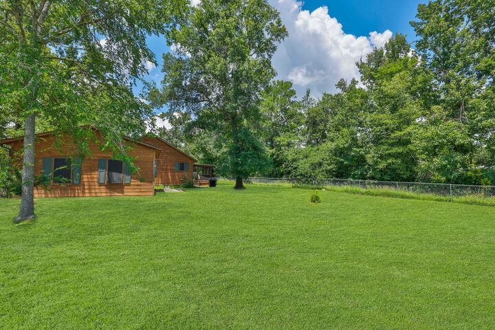 Property Photo: 148 Crest Lane TX 77360