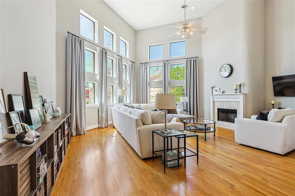 Property Photo: 2505 Brinkman Street TX 77008
