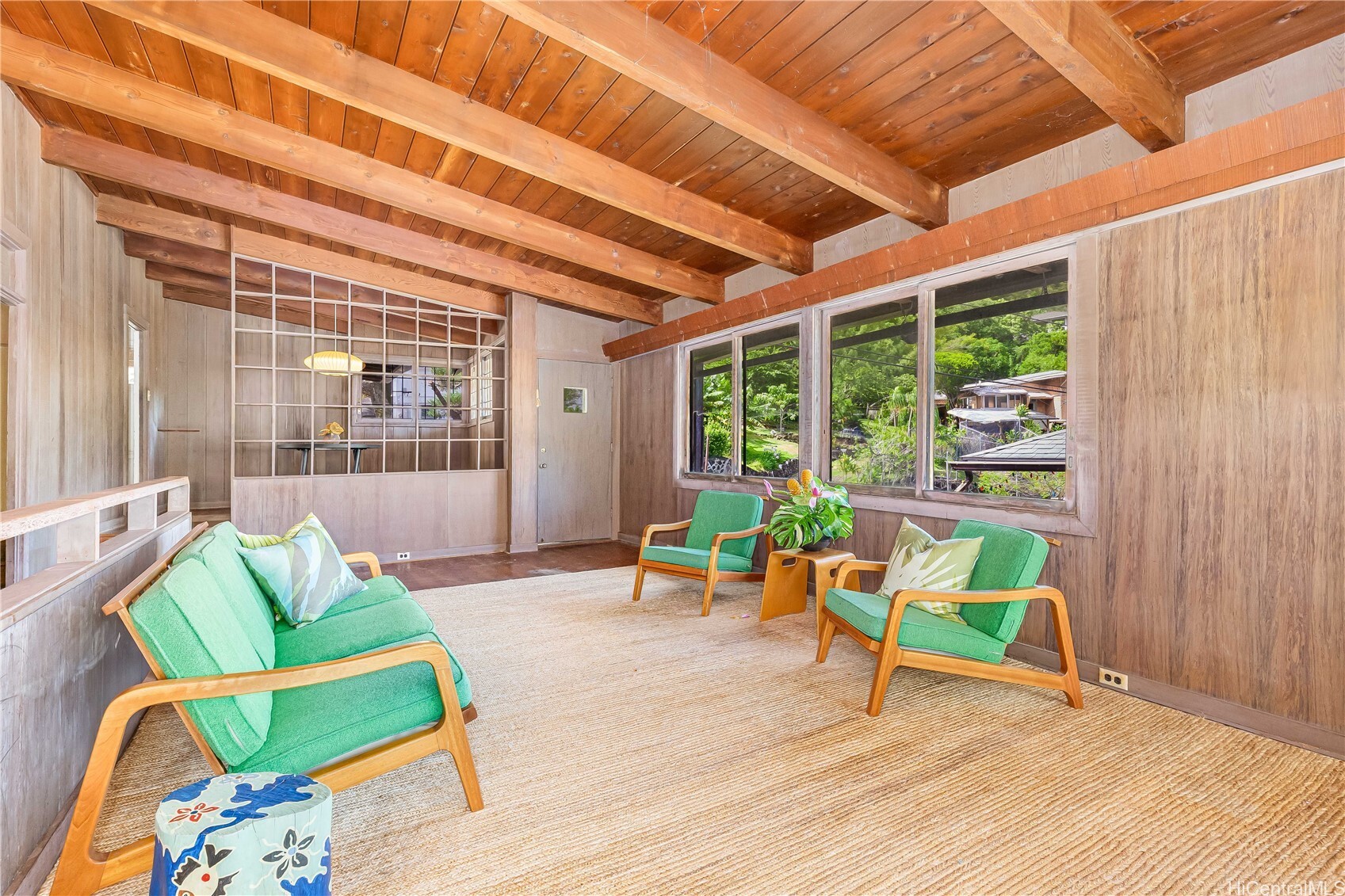 Property Photo: 3038 Lanikaula Street HI 96822