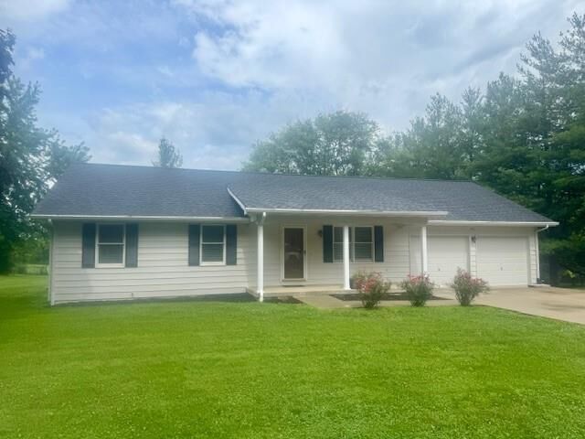 Property Photo: 1002 S Oak Street MO 64477