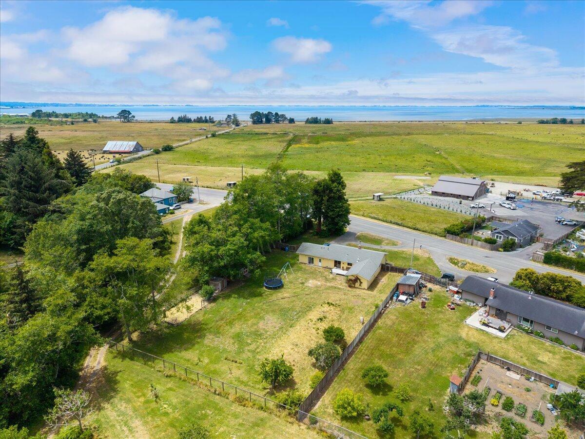 Property Photo:  2360 Old Arcata Road Road  CA 95524 