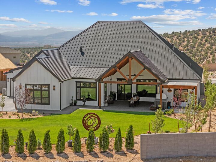 Property Photo:  1853 S Harvest Ln  UT 84720 