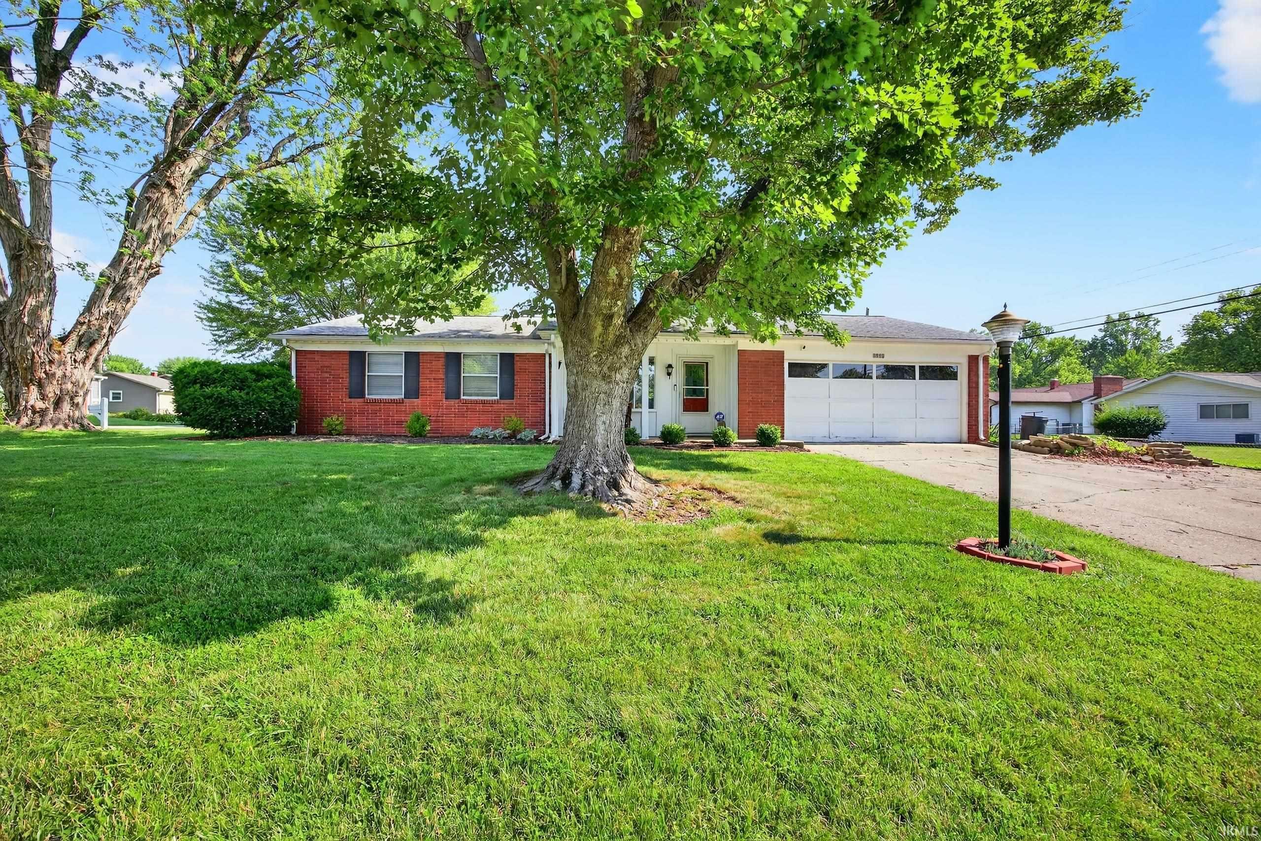 Property Photo: 4216 W Middle Court IN 47403