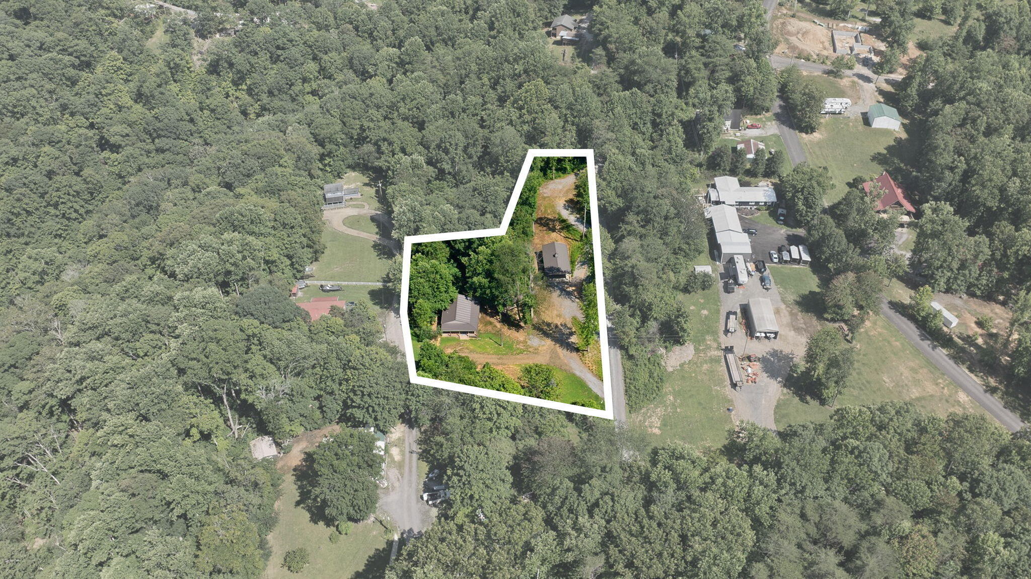 Property Photo: 950 Bates Road KY 42544