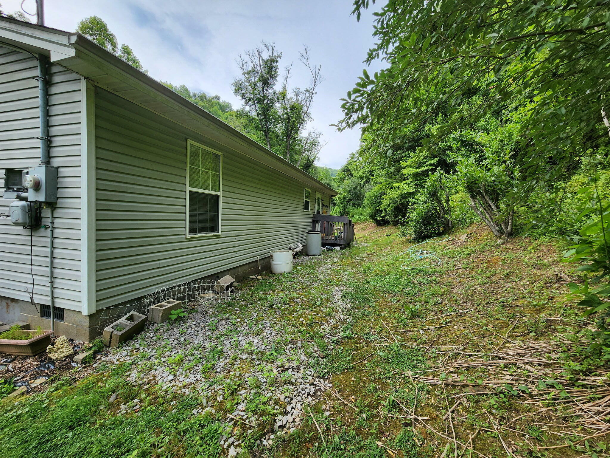 Property Photo: 732 Right Fork Billys Branch Road KY 40962