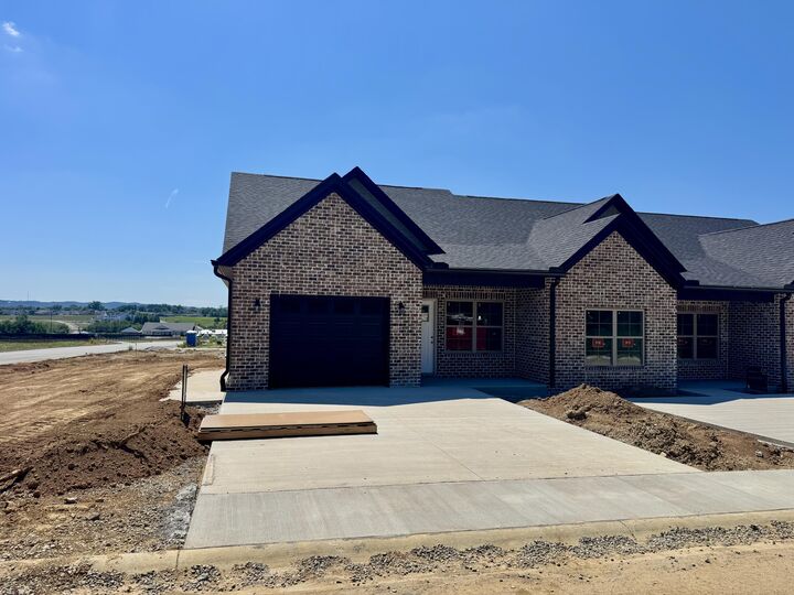 Property Photo:  834 Ridgewood Drive  KY 40403 
