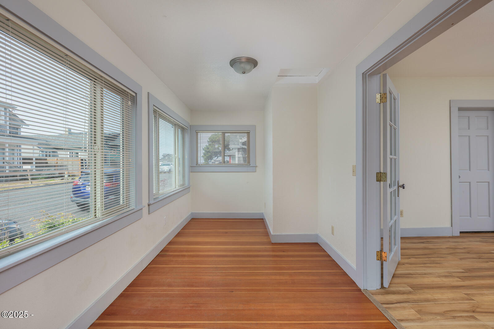 Property Photo: 714 NW 2nd Court OR 97365