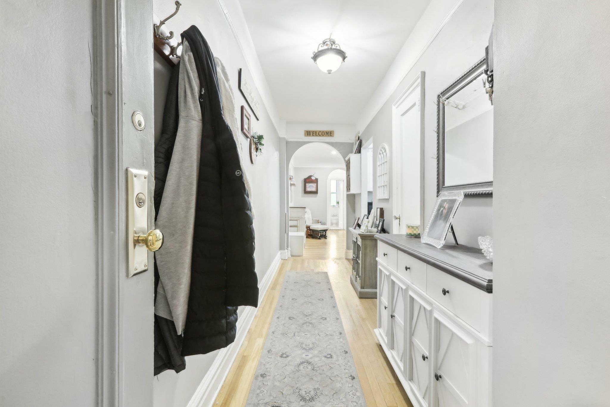 Property Photo:  1470 Midland Avenue 3O  NY 10708 