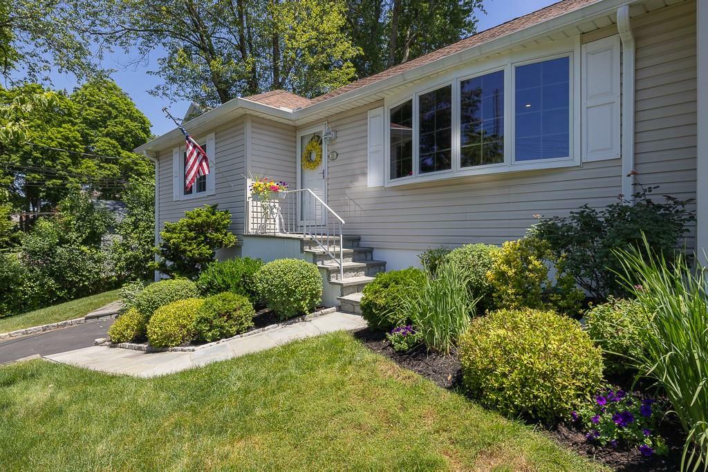 Property Photo:  55 Bainbridge Avenue  NY 10594 