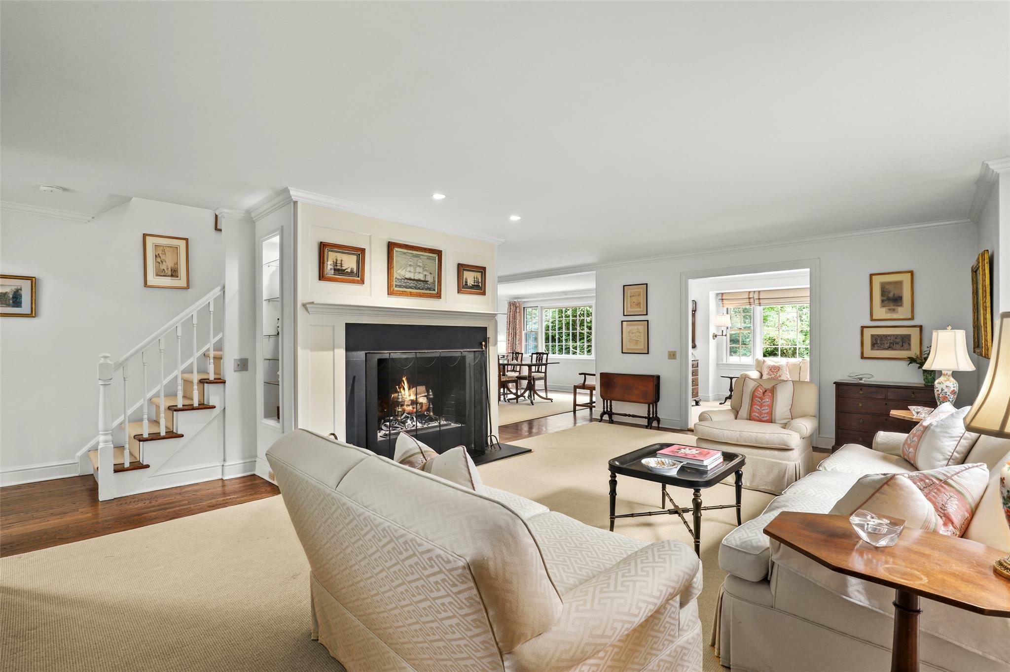 Property Photo: 6 Hunt Farm Road NY 10597
