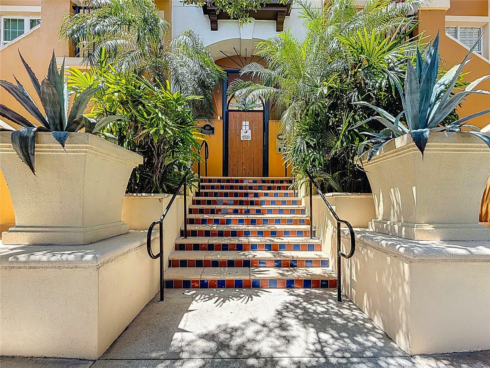 Property Photo: 100 4th Avenue S 312 FL 33701