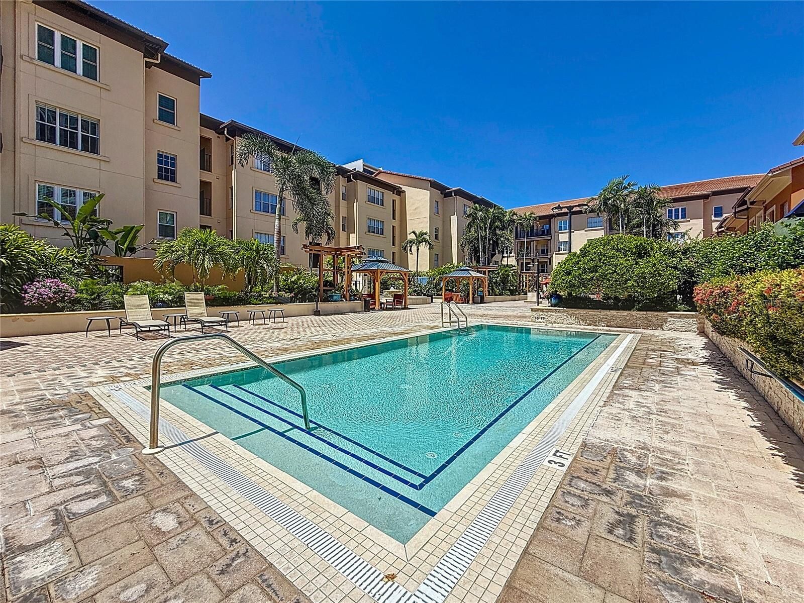 Property Photo: 100 4th Avenue S 312 FL 33701