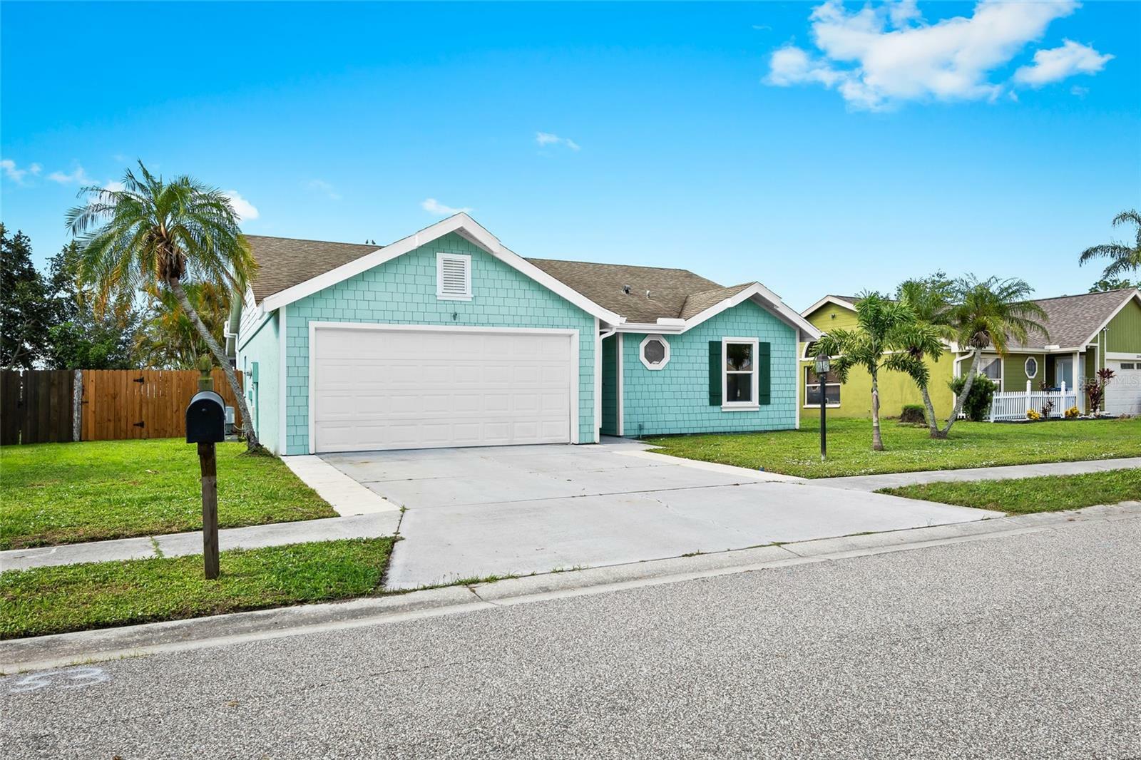 Property Photo: 3551 65th Avenue Circle E FL 34243