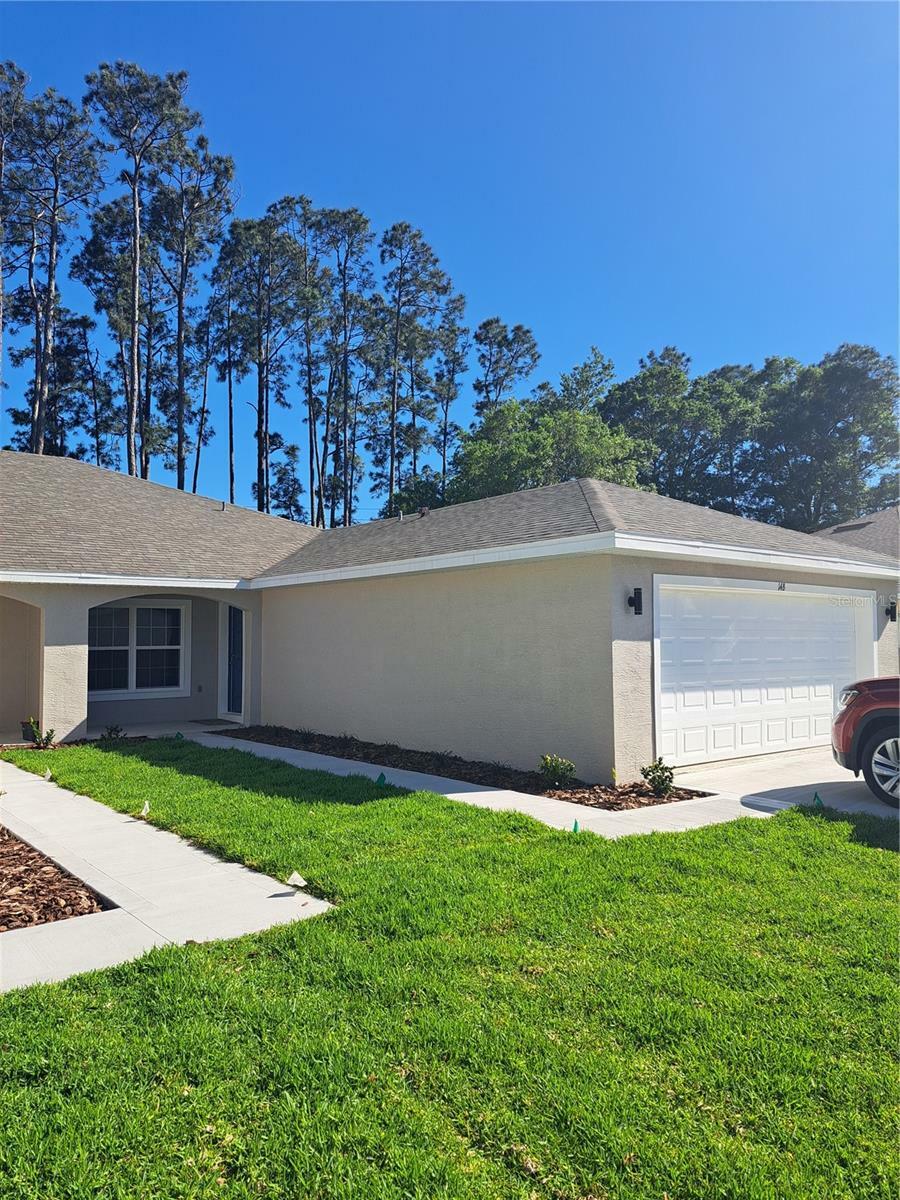 Property Photo:  14 Brelyn Place B  FL 32137 