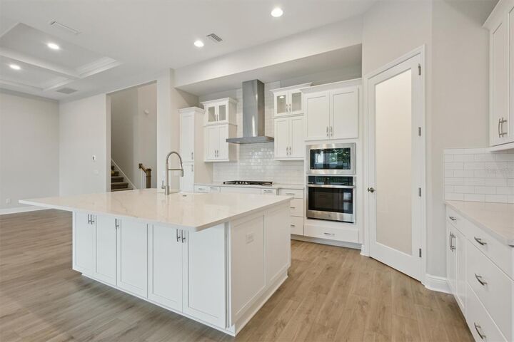 Property Photo: 17555 Glistening Court FL 34293