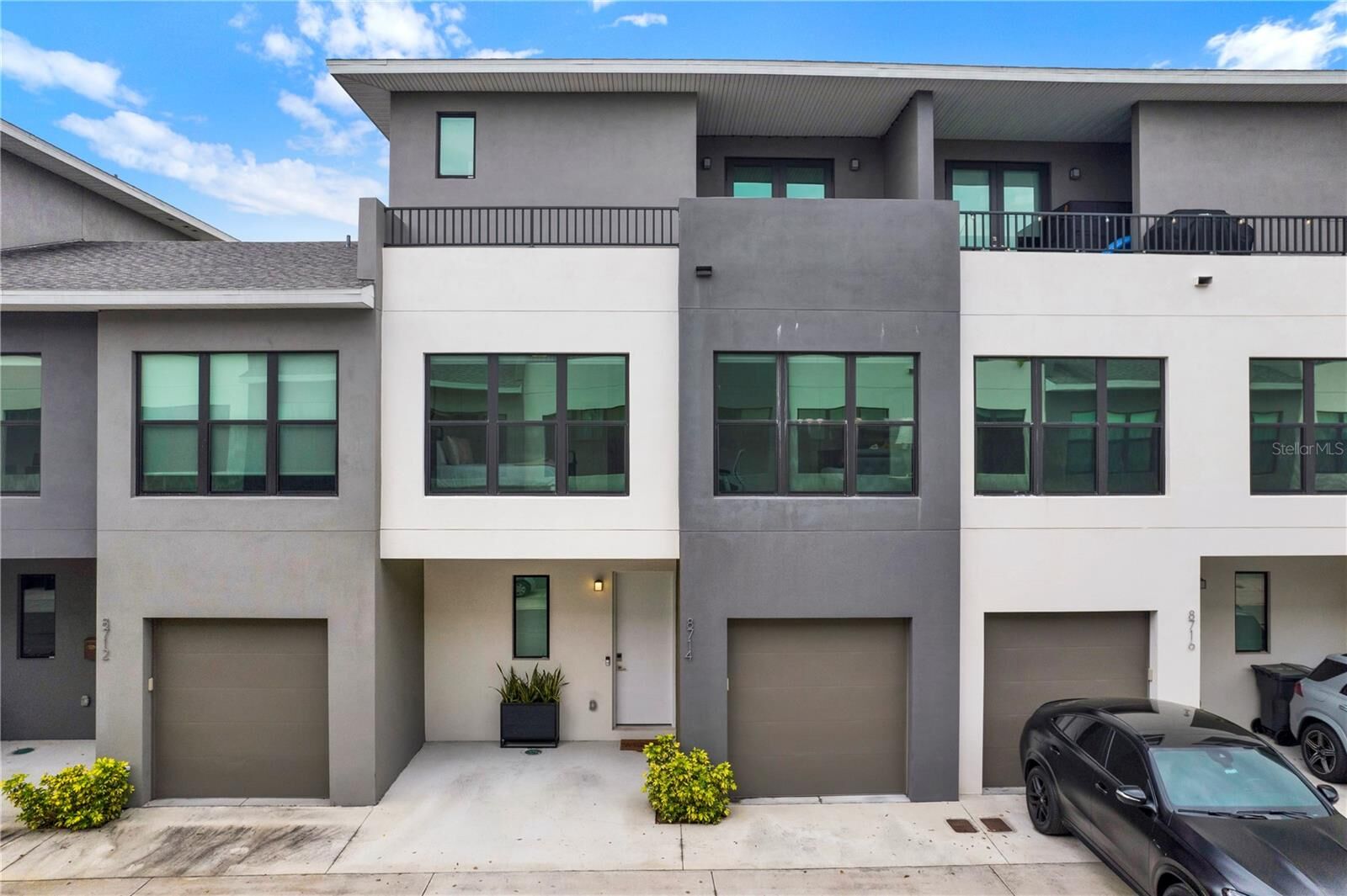 Property Photo: 8714 Palm Ranches Place FL 33614