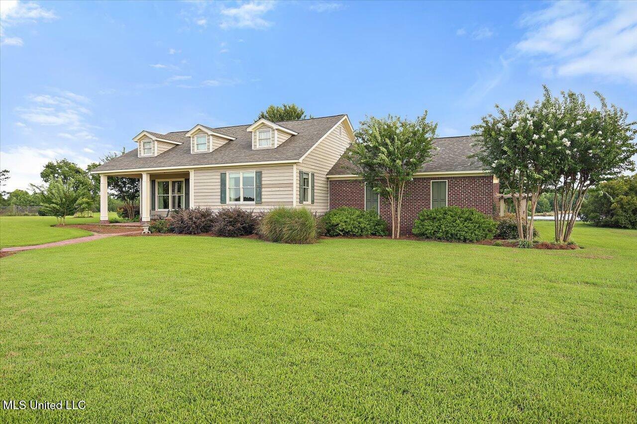 Property Photo: 499 Breakwater Drive MS 39039