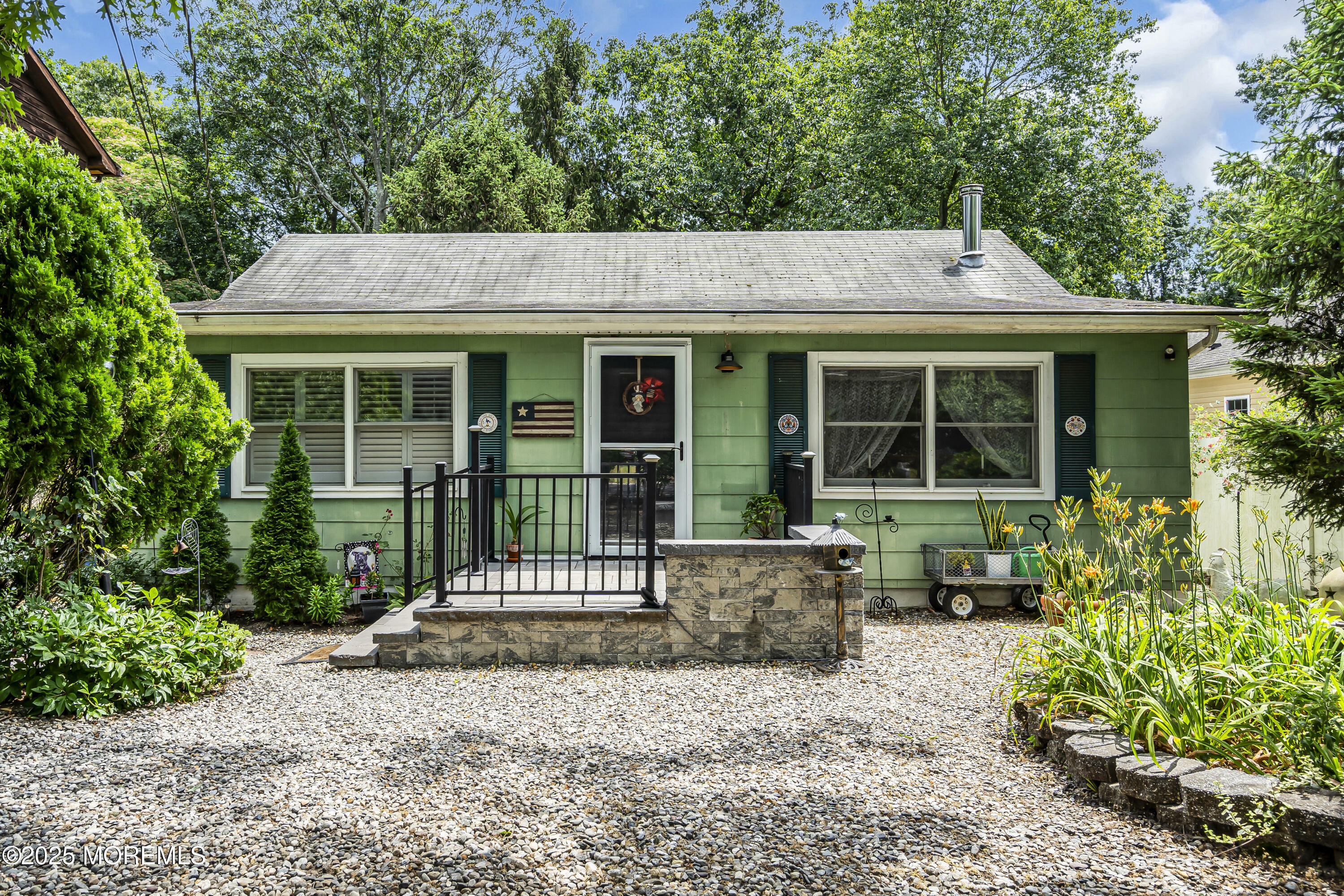 Property Photo: 198 W End Avenue NJ 08753