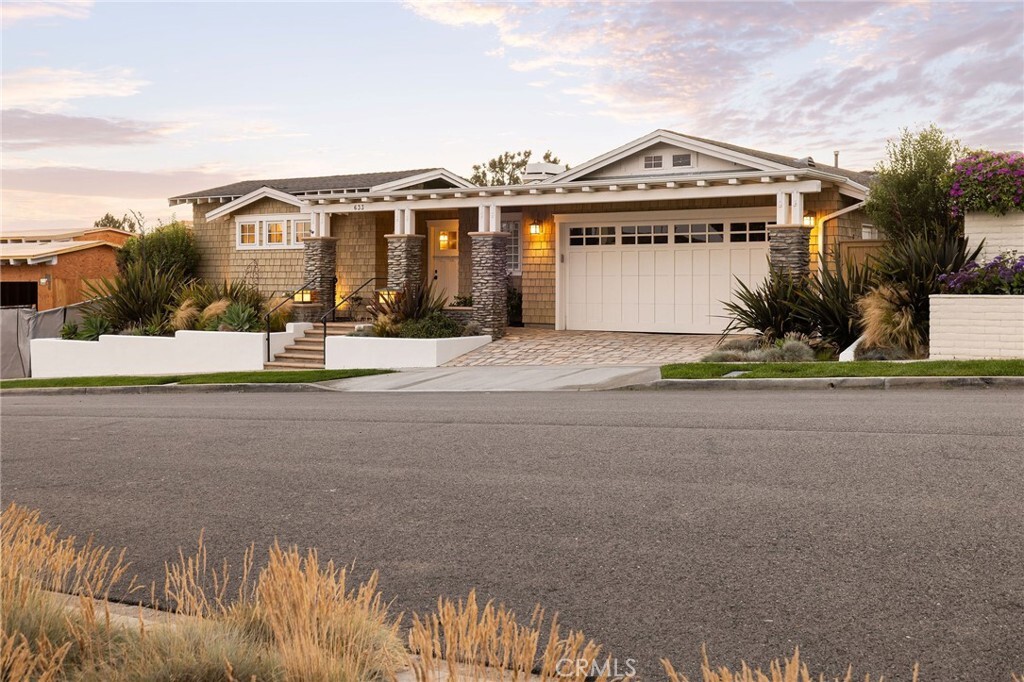 Property Photo: 633 Rockford Road CA 92625